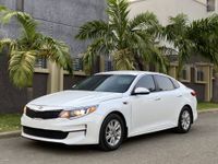 clean Kia optima. Toks and no repairs needed